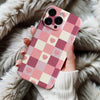 Coque iPhone Motif Patchwork avec Cœurs