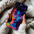 Coque iPhone Portrait Futuriste avec Éclairage Néon